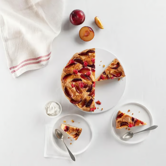 Plum and Ricotta cake