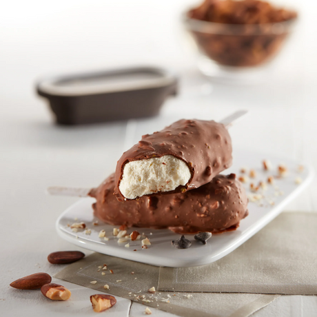 Creamy Ice Cream with Almonds